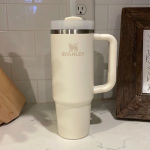 cream 20 oz Stanley
